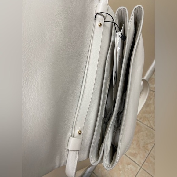 Tanned Leather Crossbody Bag with Flap , Limited Edition | Zara - Picture 4 of 8